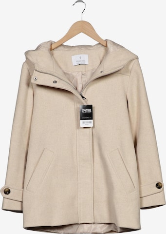 Stradivarius Mantel S in Beige: Vorderseite