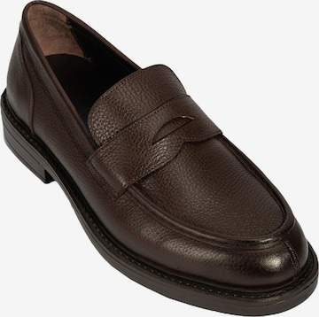 Desa Moccasins 'Slip-On-Schuhe' in Brown: front