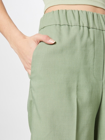 IVY OAK Loose fit Pleated Pants 'PEONY TESSA' in Green