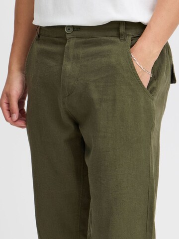 BLEND Regular Trousers in Green