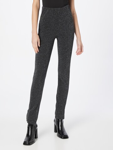 Coupe slim Pantalon 'LINA' PIECES en argent : devant