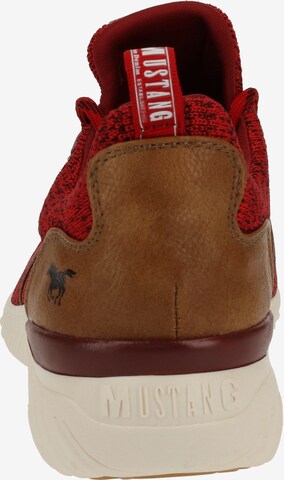 Sneaker bassa di MUSTANG in rosso