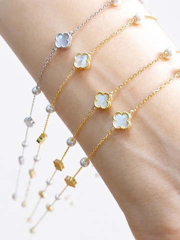 LanLivia Řetízek 'Elegant MOP Lucky Clover Pearls Beads Necklace' – stříbrná: přední strana
