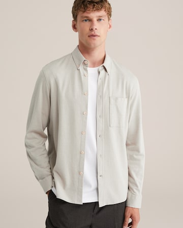 WE Fashion Comfort Fit Paita värissä beige: etupuoli