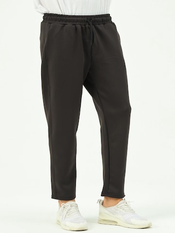 C&City Tapered Pajama in Black
