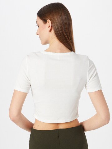 ONLY - Camiseta 'EMRA' en blanco
