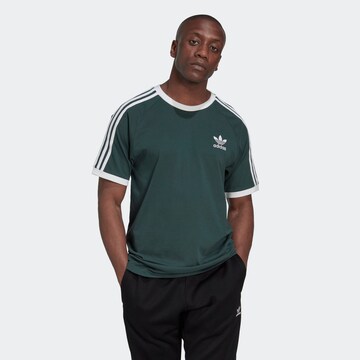 ADIDAS ORIGINALS Shirt 'Adicolor Classics Trace' in Groen: voorkant