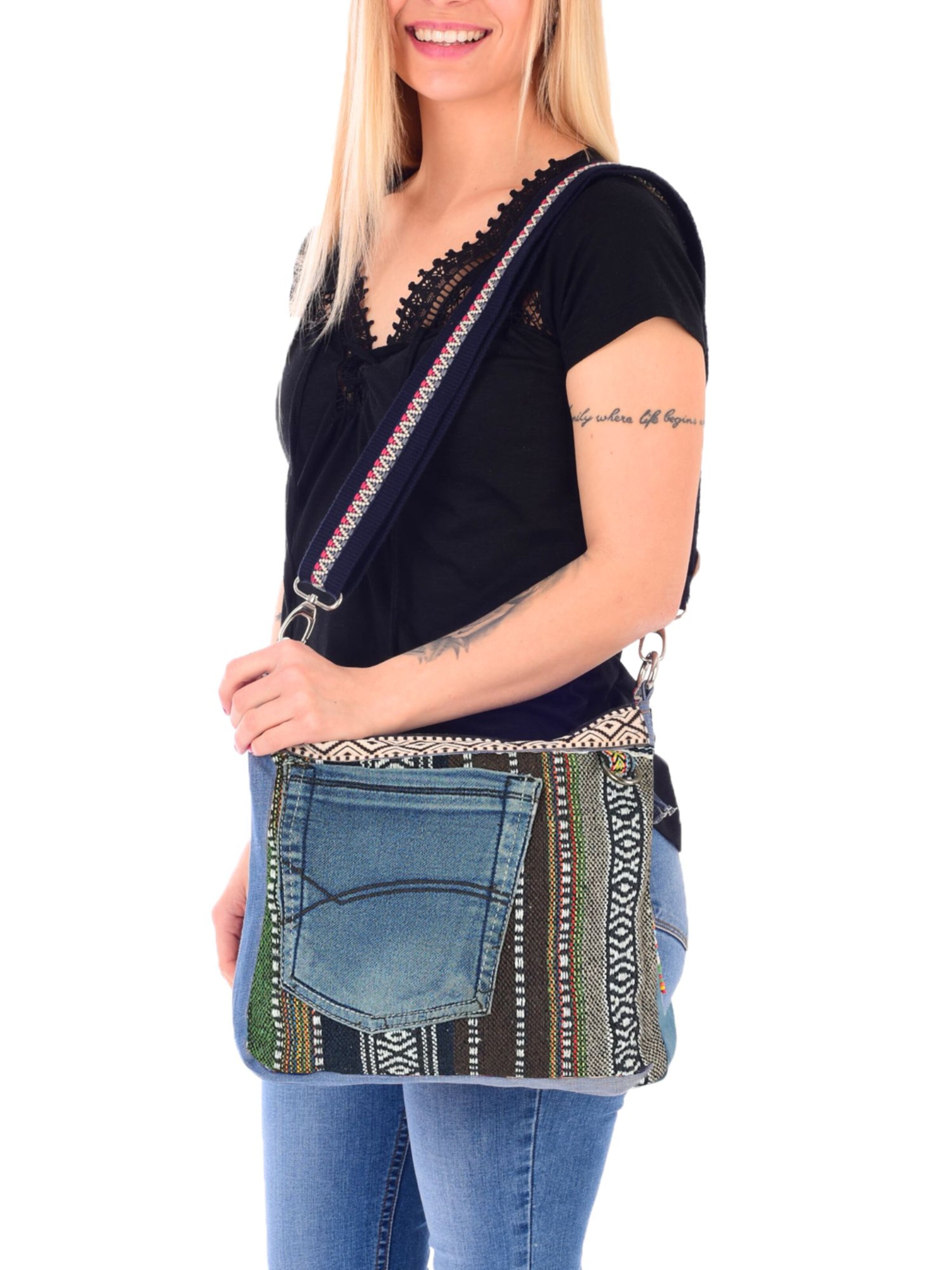 Sunsa Crossbody Bag 'Sunsa' in Blue