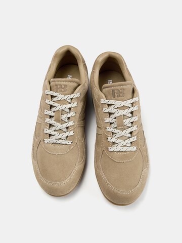 Sneaker bassa di Pull&Bear in marrone