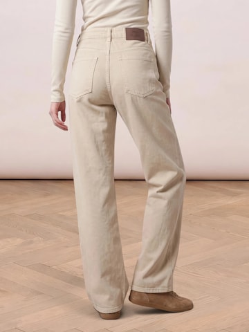 noar studios Regular Jeans in Beige