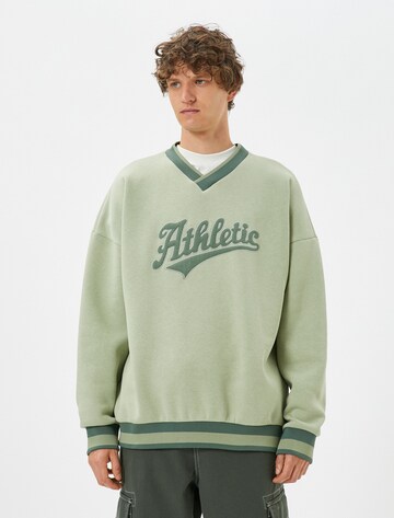 Koton Sweatshirt in Green: front