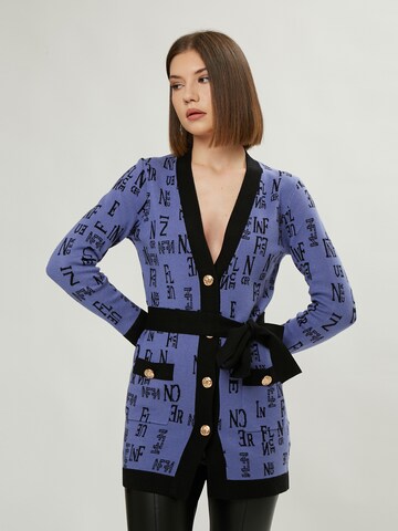 Influencer Knit Cardigan in Blue: front