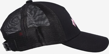 HUGO Red Cap in Black