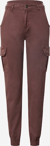 Urban Classics Cargo Pants in Red: front
