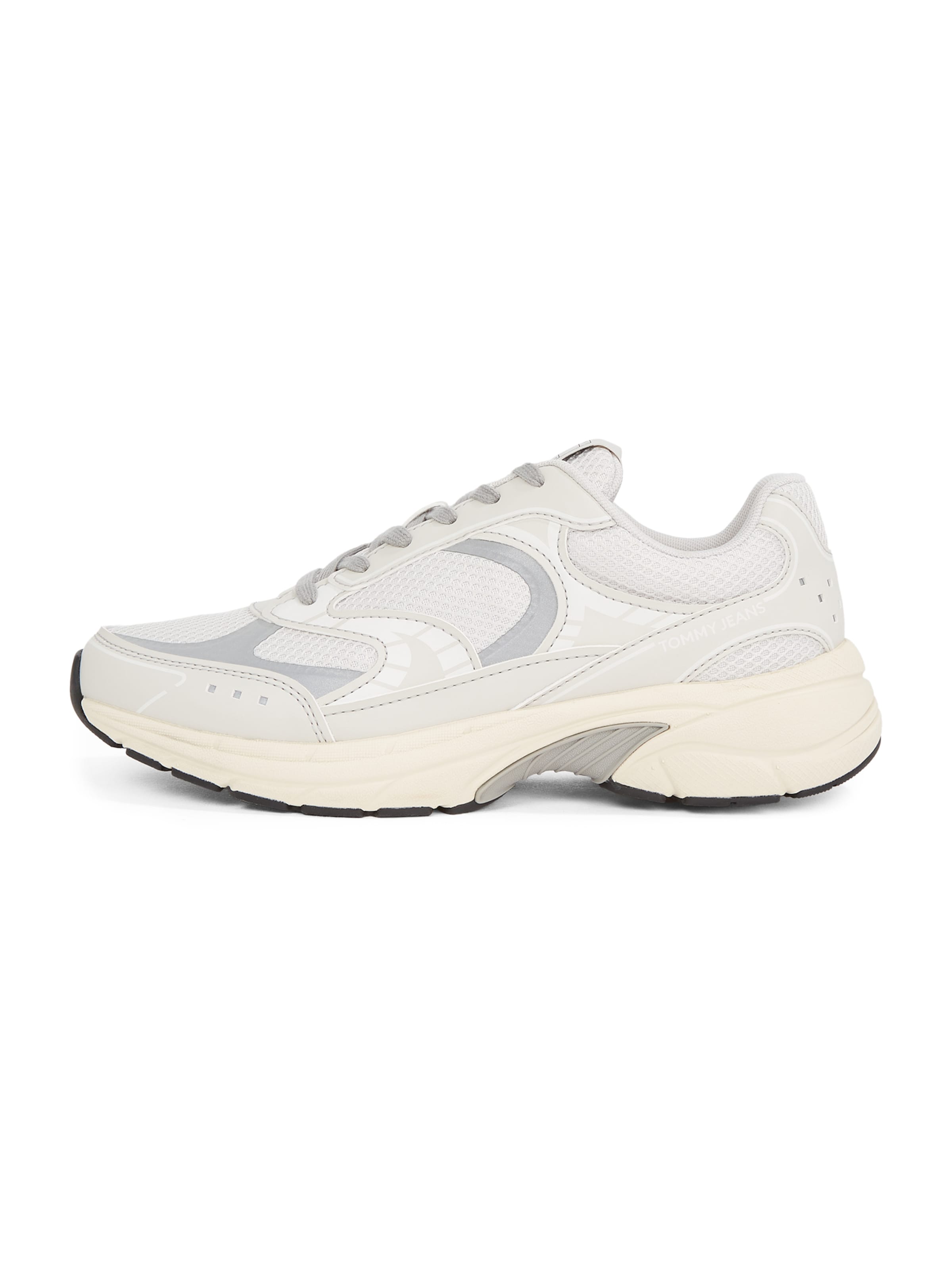 Tommy Jeans Σνίκερ χαμηλό 'ARCHIVE 25' σε γκρι: μπροστά