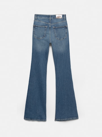 Pull&Bear Flared Jeans i blå