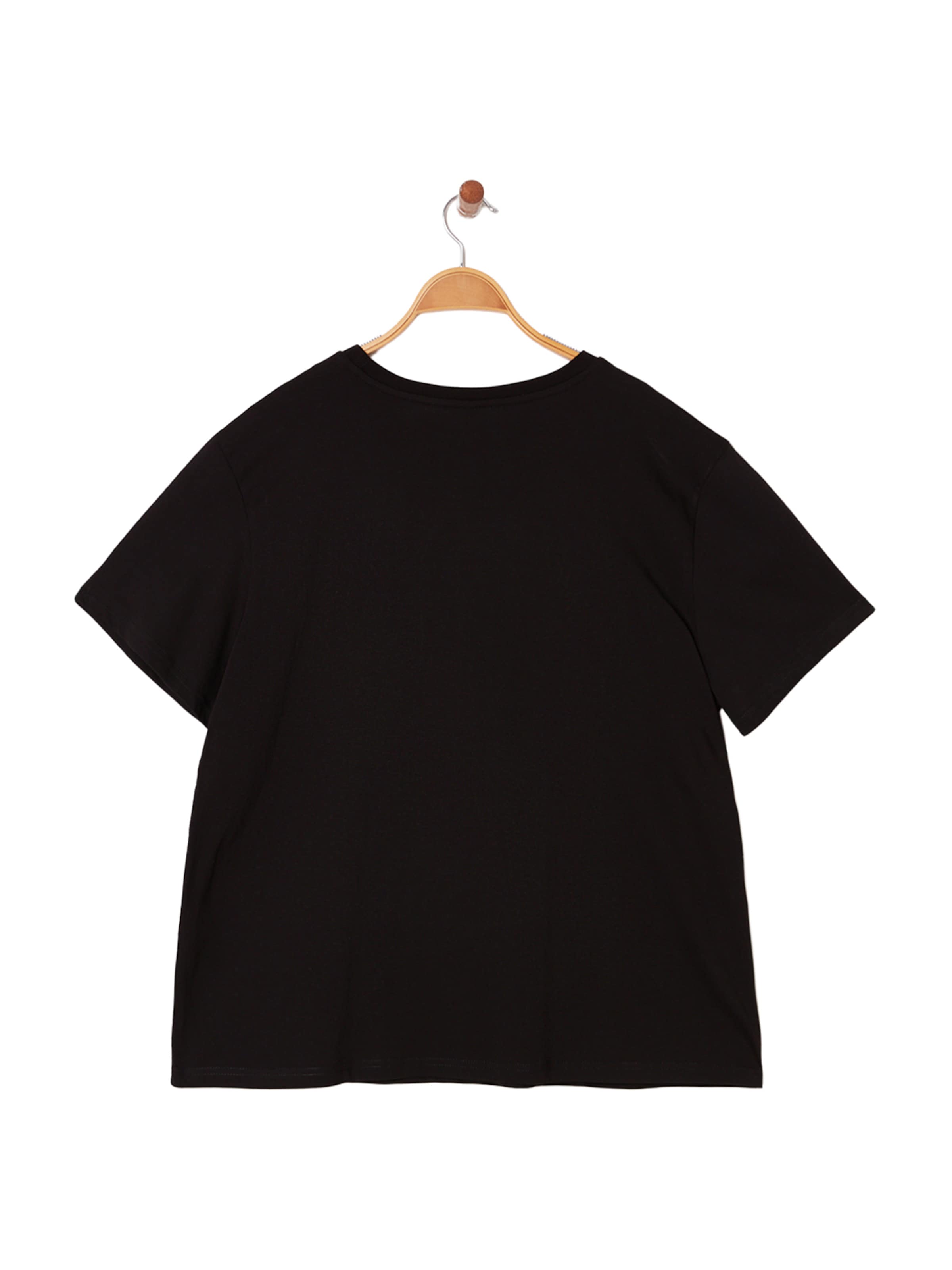Trendyol Curve T-shirt i svart