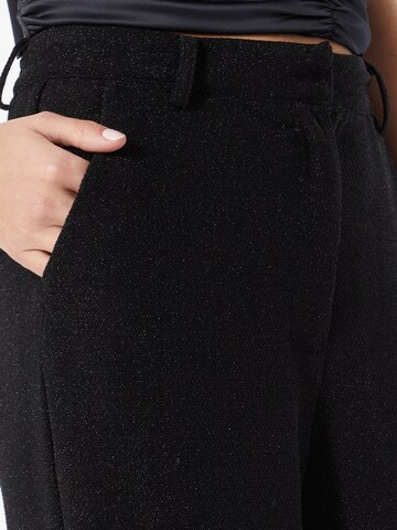 NA-KD - Pierna ancha Pantalón en negro