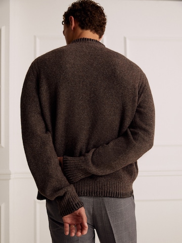 Guido Maria Kretschmer Men Sweater 'Jona Jumper' in Brown