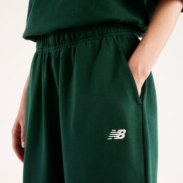 new balance Tapered Broek 'Sport Essentials French Terry Jogger' in Groen