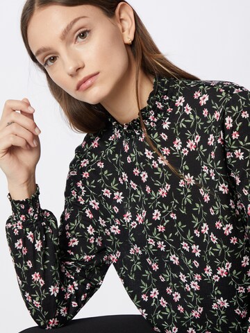 ONLY Shirt 'PELLA' in Schwarz
