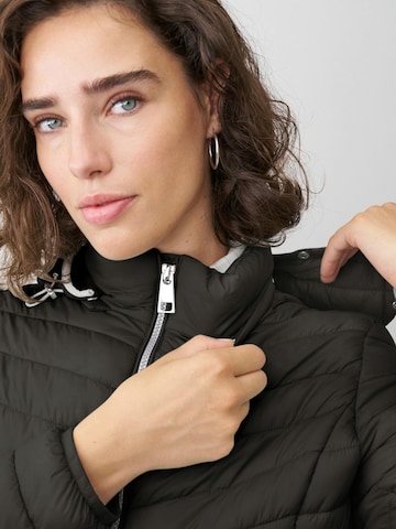 ONUA Between-Season Jacket 'Daylight' in Black