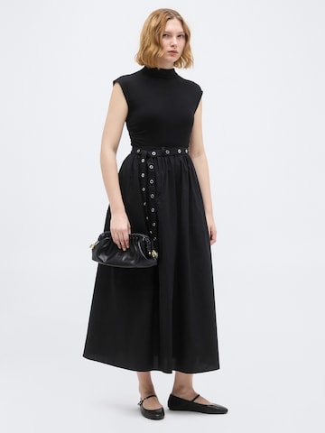 Gonna 'C_Vidol' di BOSS in nero