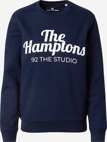 92 The Studio Sweatshirt 'The Hamptons' in Blue: front