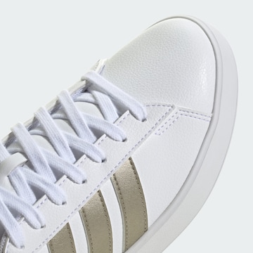 ADIDAS SPORTSWEAR Sneaker 'Grand Court 3.0' in Weiß
