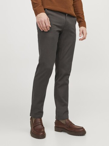 JACK & JONES Regular Chino trousers in Brown: front