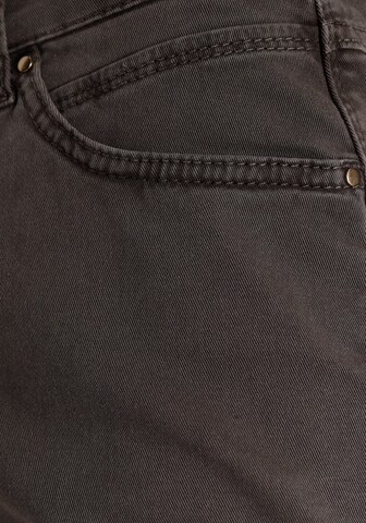 MAC Slimfit Jeans in Braun
