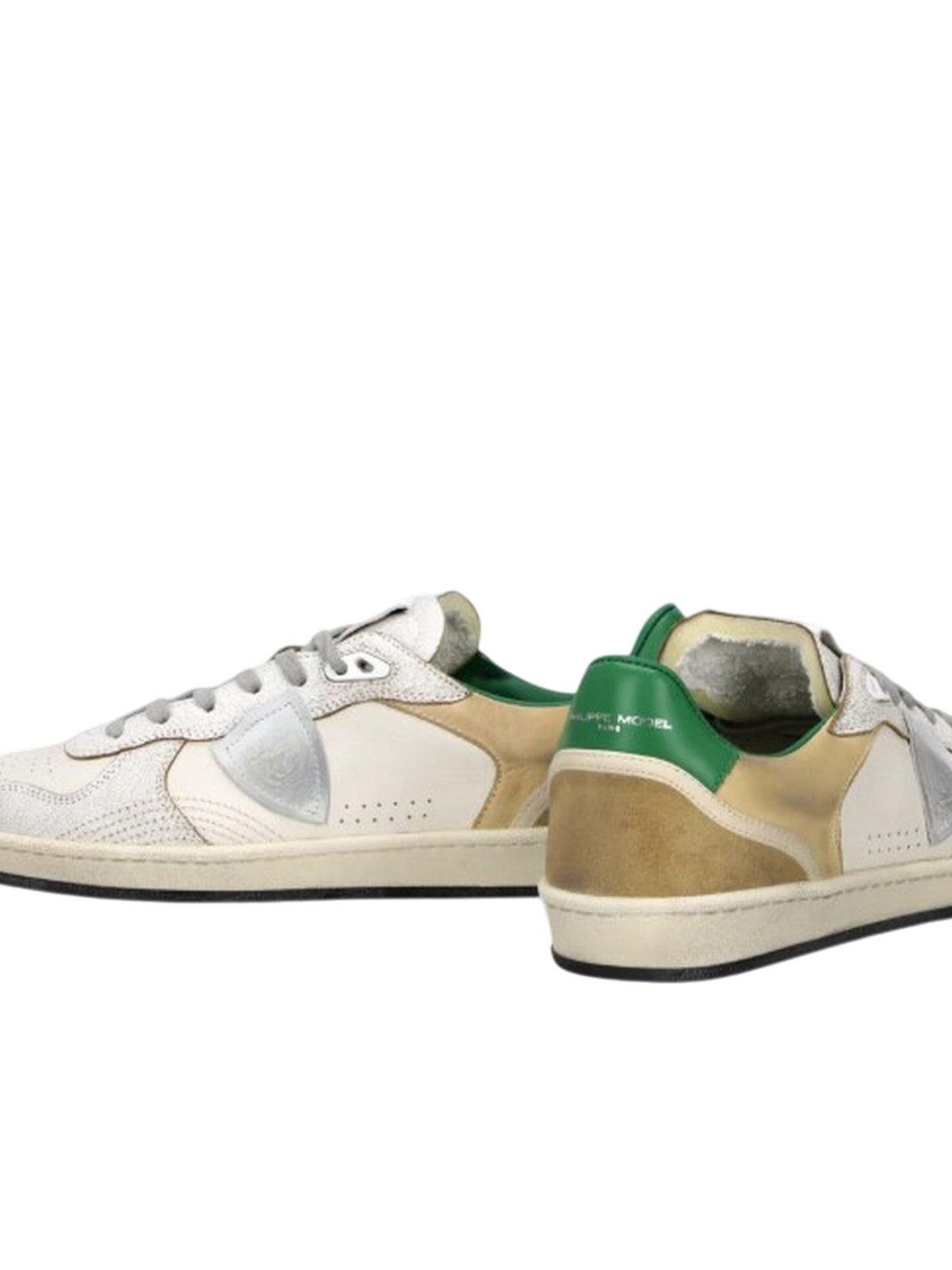 Sneaker bassa di Philippe Model in bianco