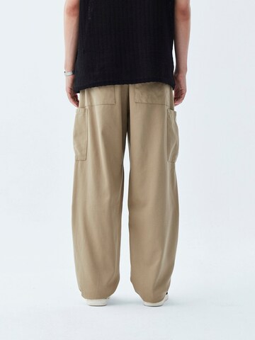 VAMOS CLO Loosefit Gargohousut 'Mount Pleasant' värissä beige