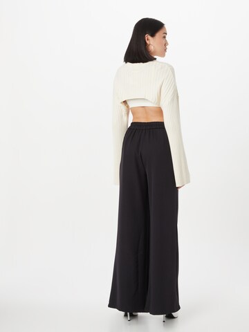 Trendyol Loose fit Pleat-front trousers in Black