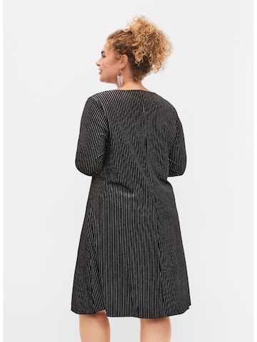 Robe 'Mlanna' Zizzi en noir