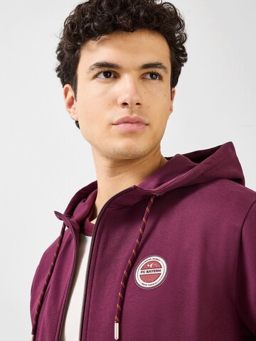 FC BAYERN MÜNCHEN Zip-Up Hoodie in Red