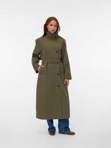 VERO MODA Преходно палто в зелено: отпред