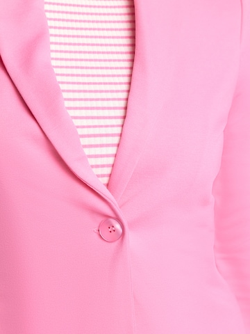 Blazer di Rich & Royal in rosa