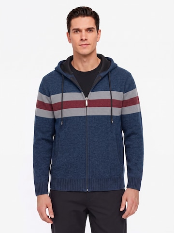 ALLTHEMEN Strickjacke 'Flausch' in Blau: Vorderseite