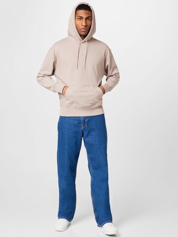 Tommy Jeans Sweatshirt in Beige