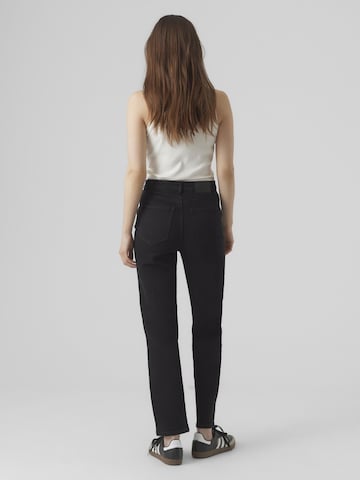 Regular Jeans 'Linda' de la VERO MODA pe negru