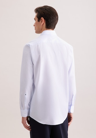 Coupe regular Chemise business 'Smart Essentials' SEIDENSTICKER en bleu