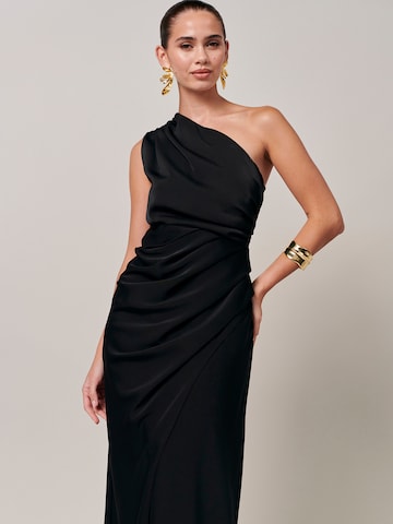 Sável Avondjurk 'MONICA' in Zwart