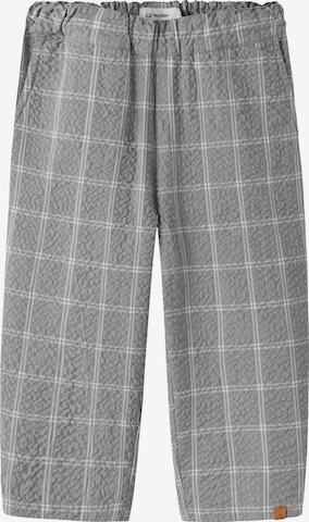 Lil'Atelier Regular Broek in Grijs: voorkant