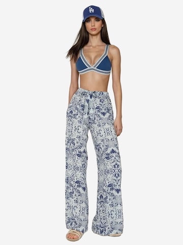 Hiccup Pants in Blue: front