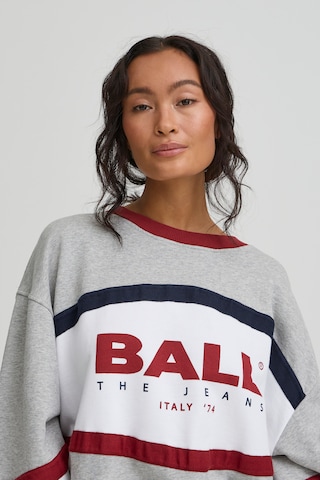 Sweat-shirt 'BALuca' Ball en gris