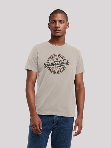 F4NT4STIC Shirt 'Surviving Fatherhood' in Beige: voorkant