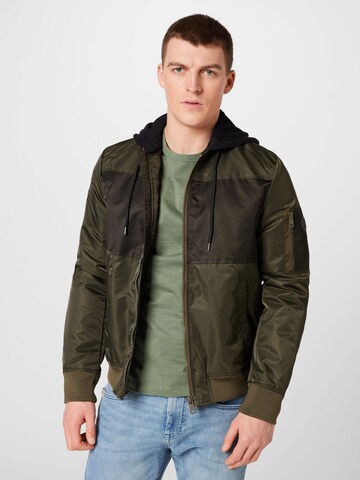 QS Between-Season Jacket in Green: front