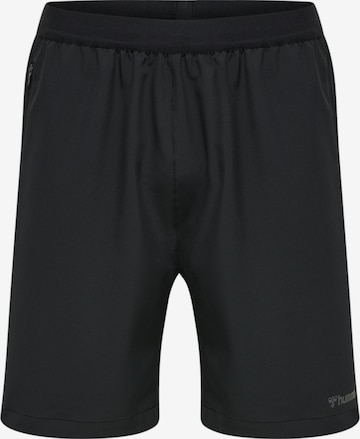 Hummel Regular Workout Pants in Black: front