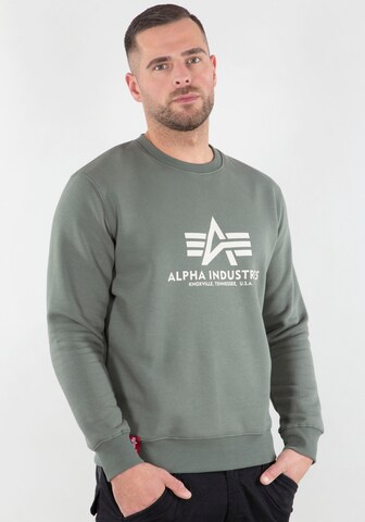 ALPHA INDUSTRIES Sweatshirt in Green: front